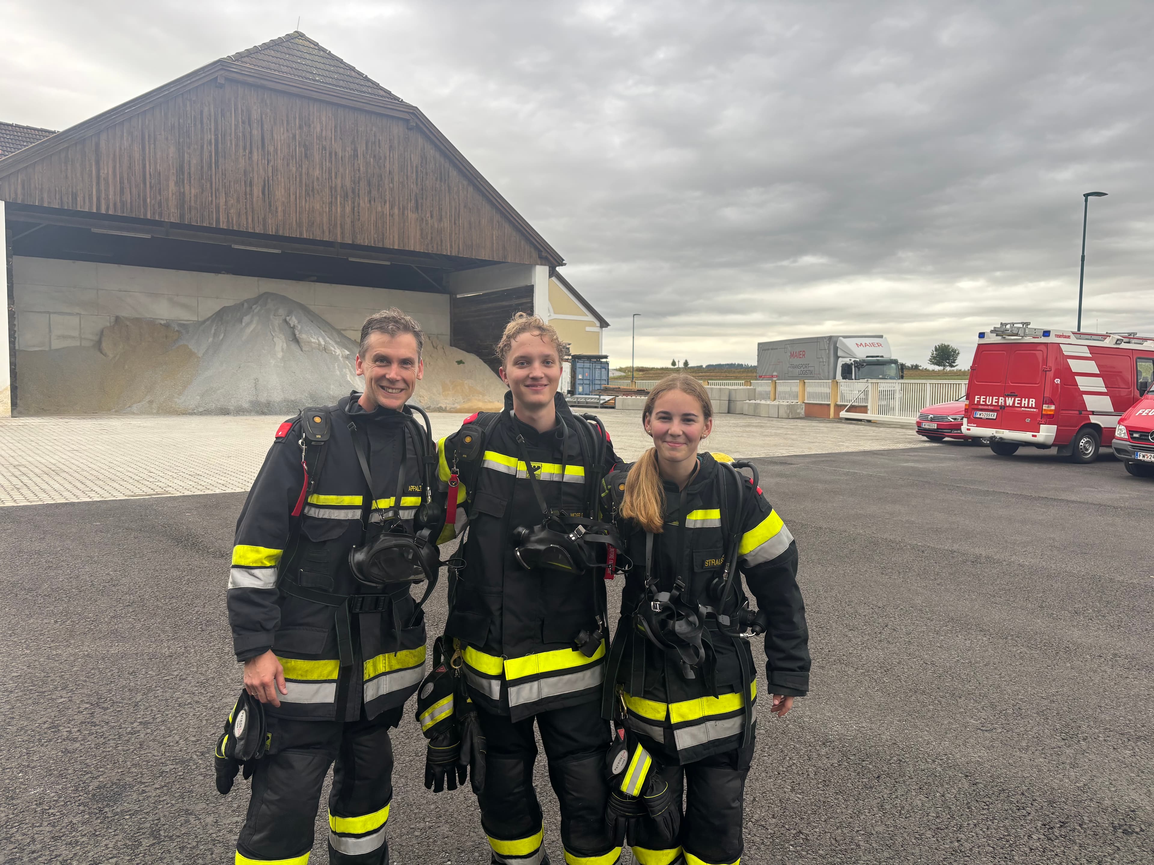 6 Mitglieder der FF Dross absolvierten Heißausbildung Stufe 4 in Dobersberg