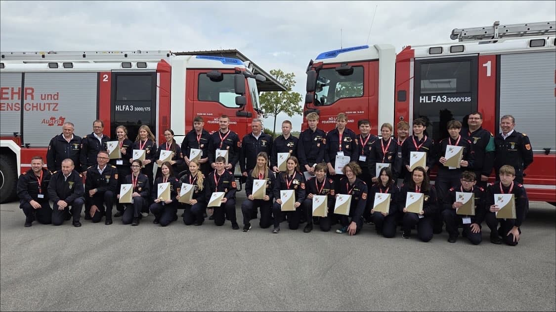 Feuerwehrjugendleistungsabzeichen in Gold für Ilvy Krenn