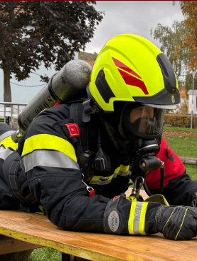 Gallery image 1 - Brennende Maschinenhalle - B3 Gewerbebetrieb